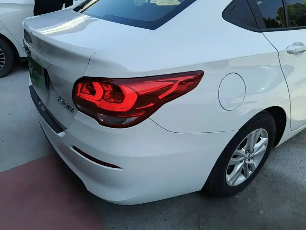 Chevrolet Cavalier — миниатюра 8