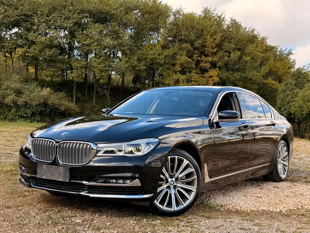 BMW 7 SERIES