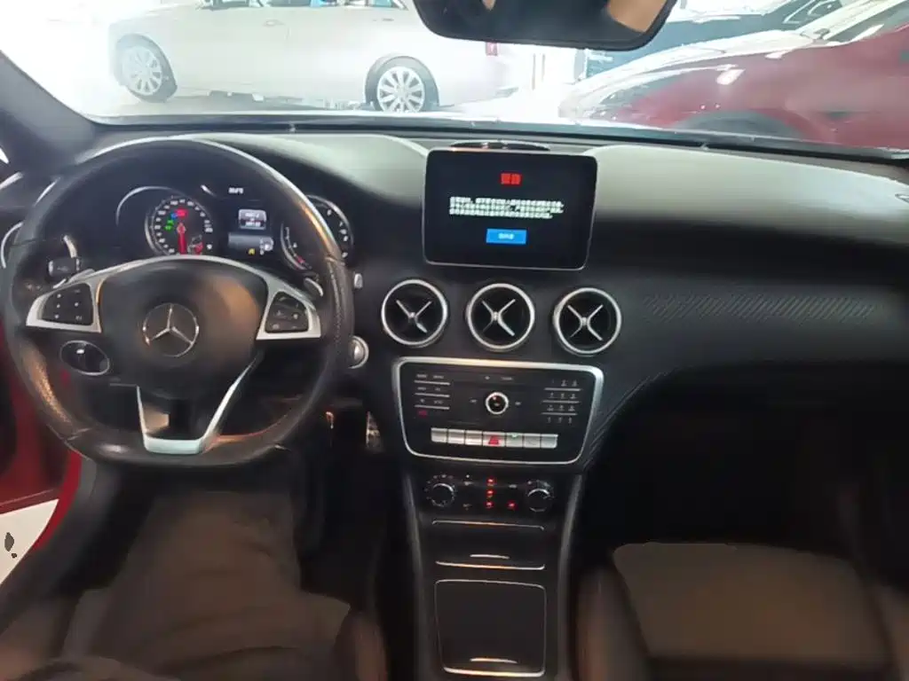 Mercedes-Benz A-Class (Import) — миниатюра 10