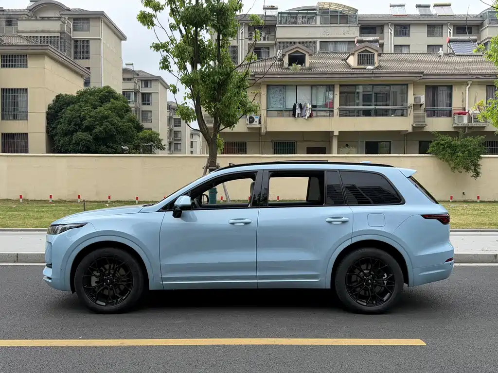 Li Auto Li ONE — миниатюра 7