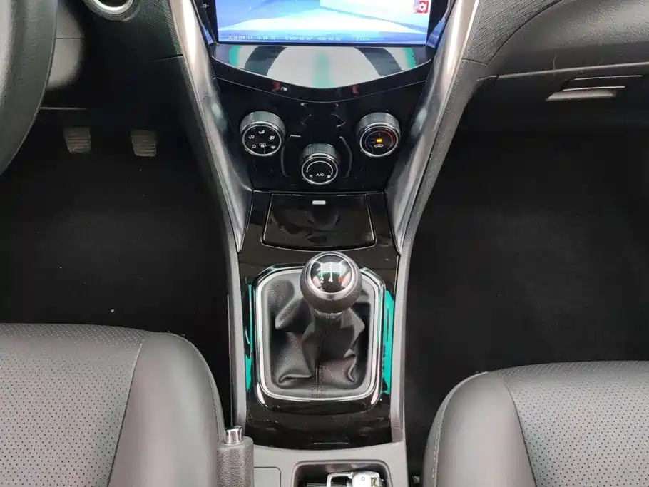 BYD F3 — миниатюра 16