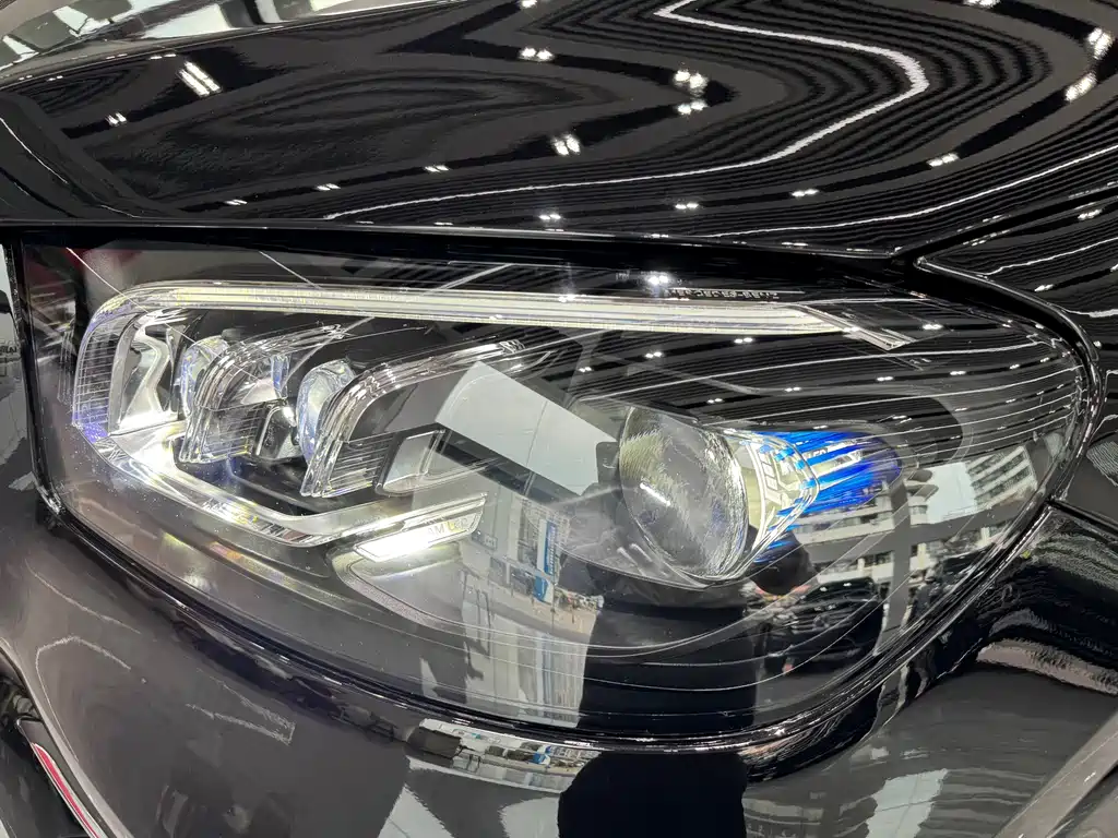 Mercedes-Benz GLS — миниатюра 4