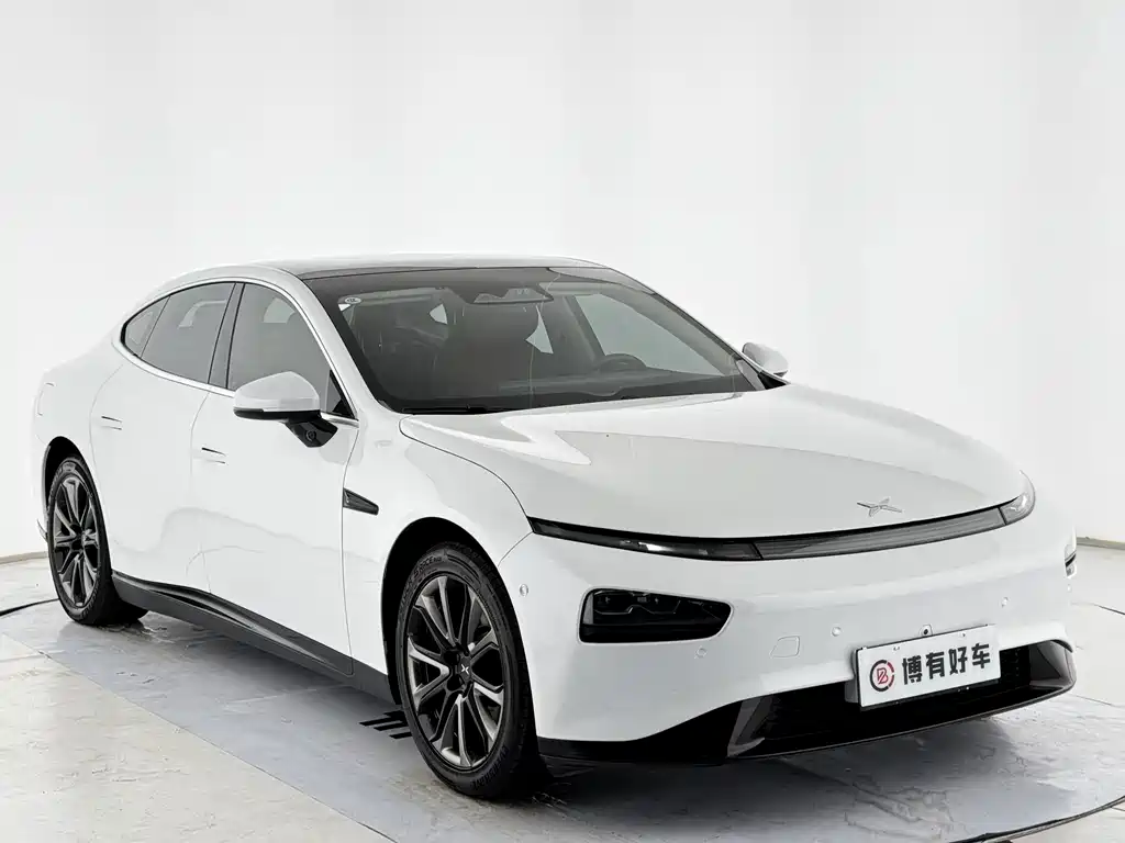 XPeng P7 — миниатюра 10