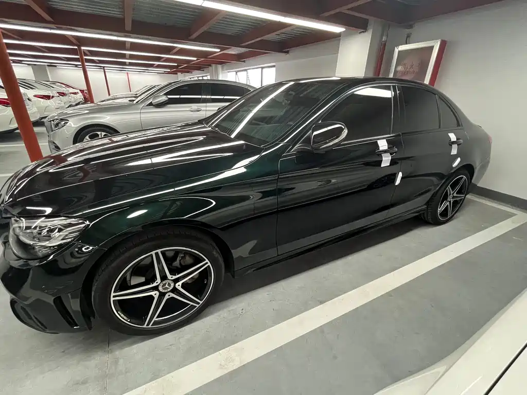Mercedes-Benz C-Class — миниатюра 12