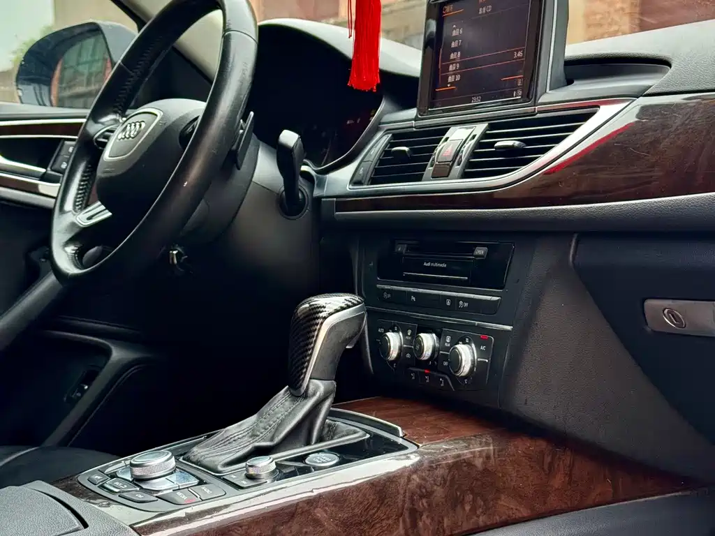 Audi A6L — миниатюра 7