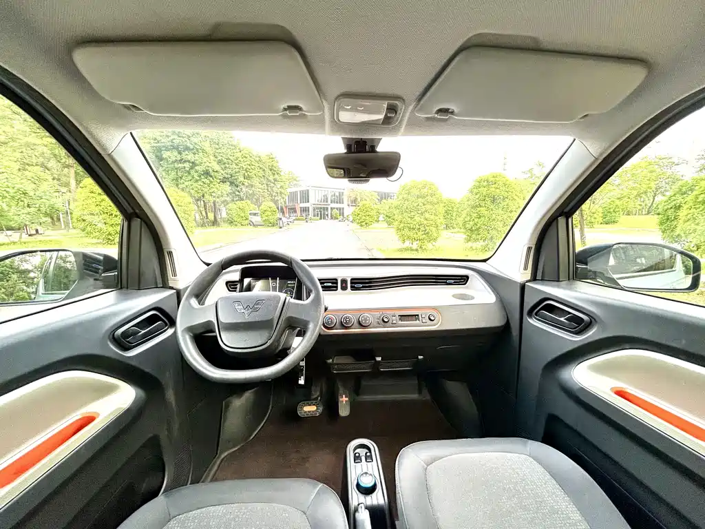 Wuling MINIEV — миниатюра 18