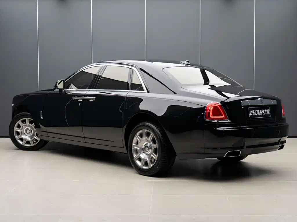Rolls-Royce Ghost — миниатюра 3