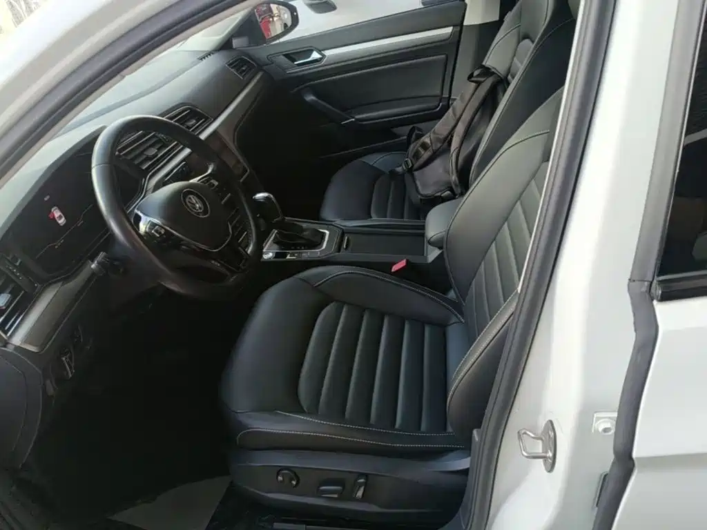 Volkswagen Lamando — миниатюра 15