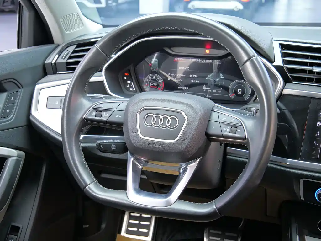 Audi Q3 2023 40 TFSI Fashion