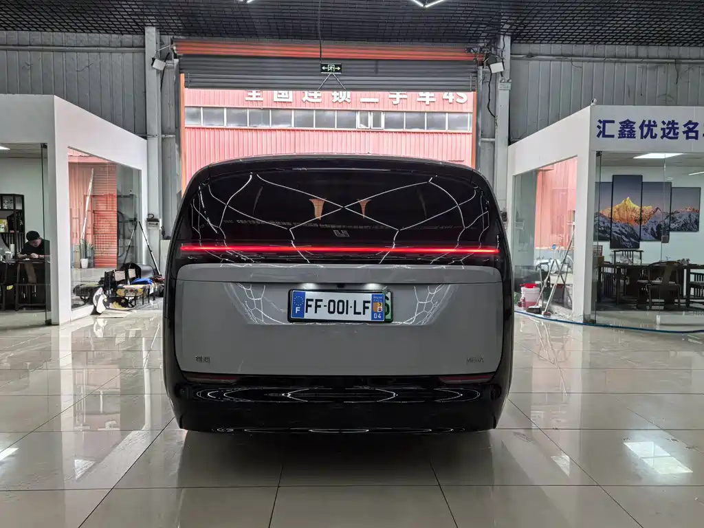 Li Auto Li MEGA — миниатюра 26