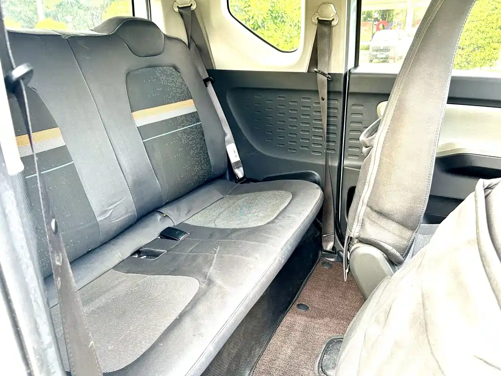 Wuling MINIEV — миниатюра 15