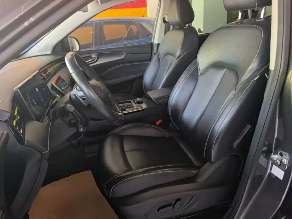 Roewe RX5 New Energy — миниатюра 15