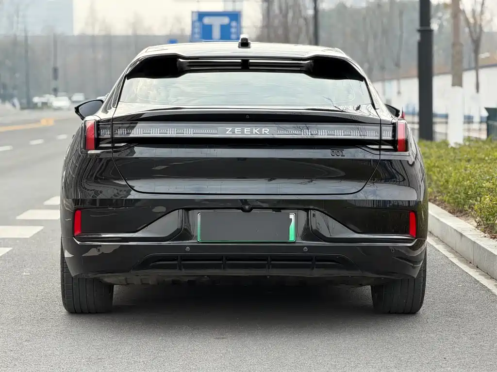 ZEEKR EXTREME KRYPTON 001