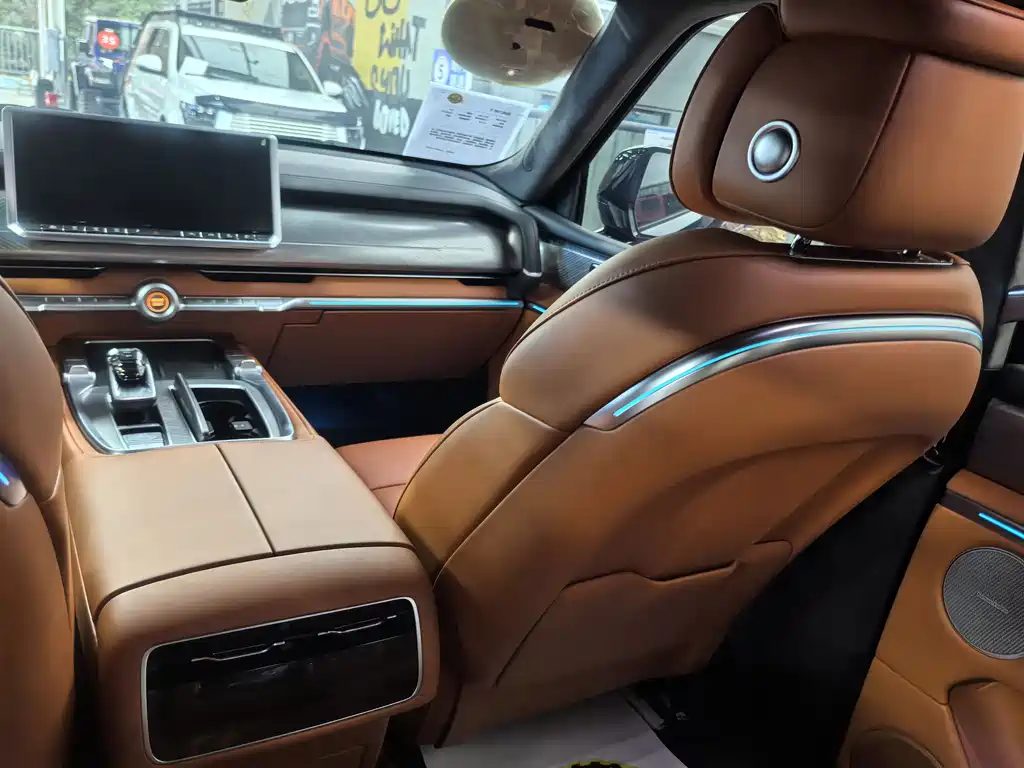 TANK TANK 700 NEW ENERGY