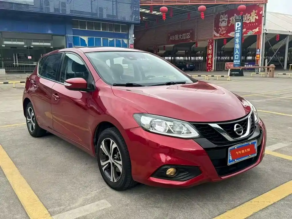 Nissan Tiida — миниатюра 3