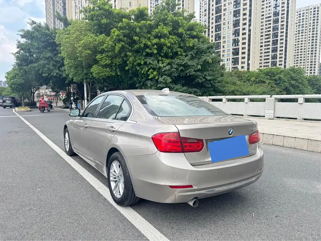 BMW 3 Series — миниатюра 7