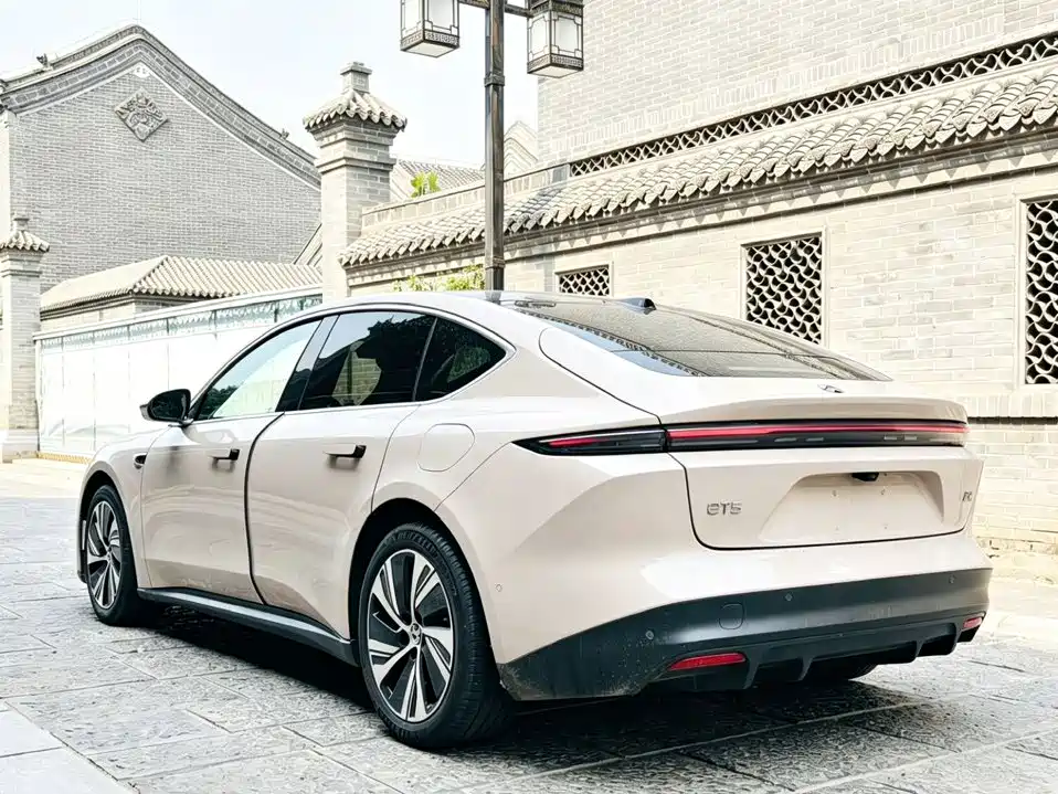 NIO ET5 — миниатюра 7