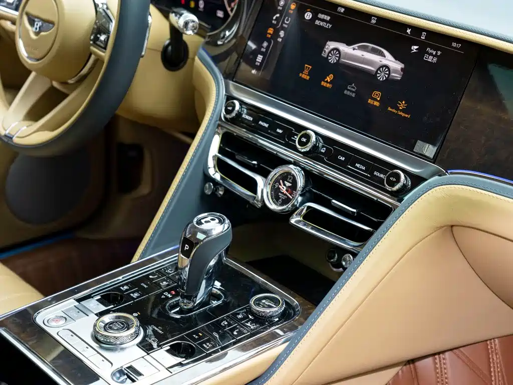 Bentley Flying Spur — миниатюра 19