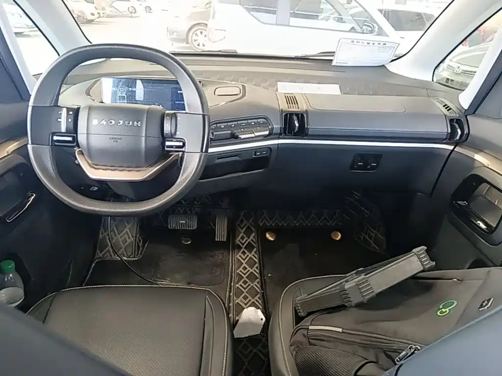 Baojun KiWi EV — миниатюра 10