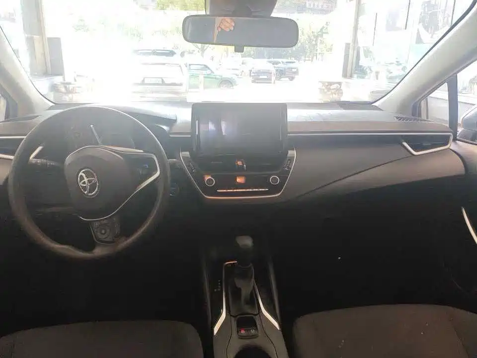 Toyota Corolla — миниатюра 5
