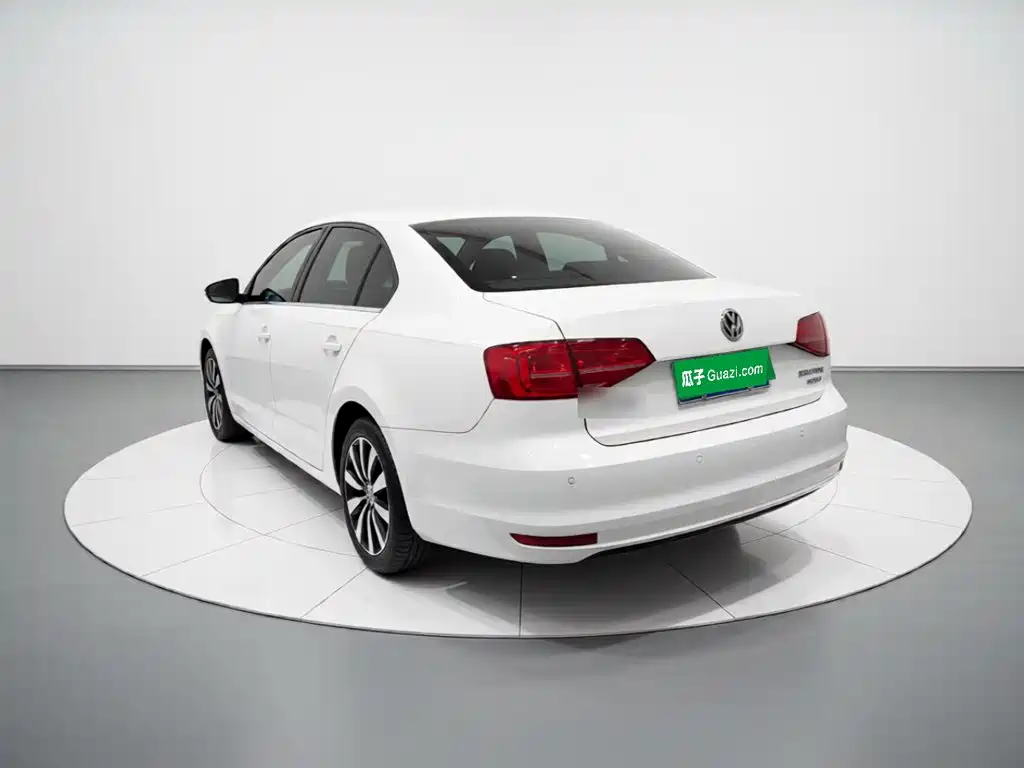 Volkswagen Sagitar — миниатюра 4