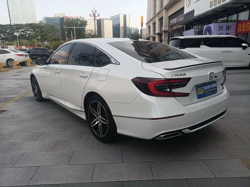 Honda Accord — миниатюра 5