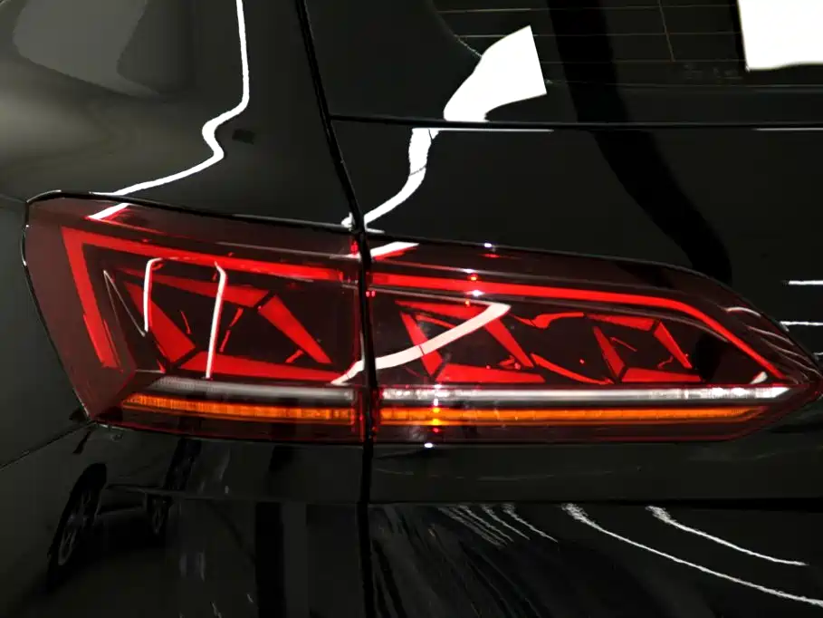 Volkswagen Touareg — миниатюра 33
