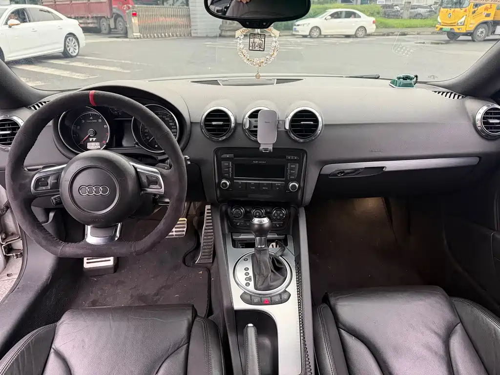 Audi TT — миниатюра 13