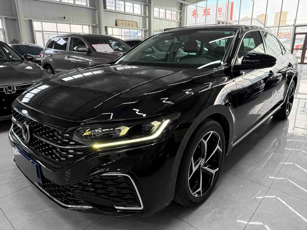 Volkswagen Passat 2022