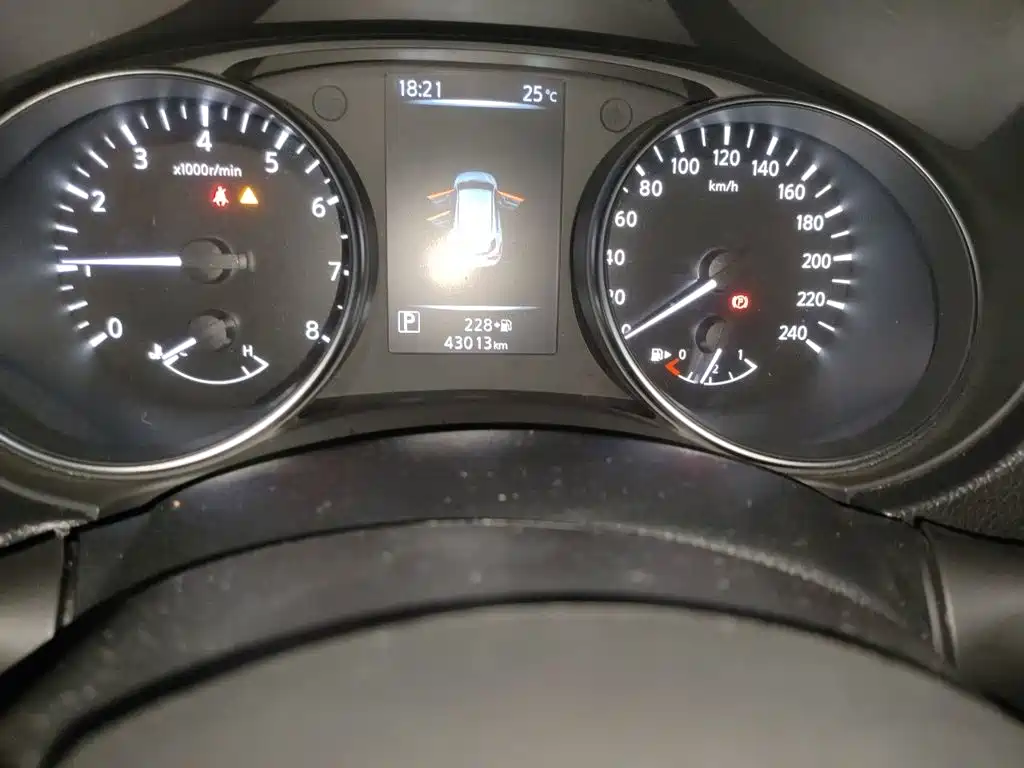 Nissan Qashqai — миниатюра 13