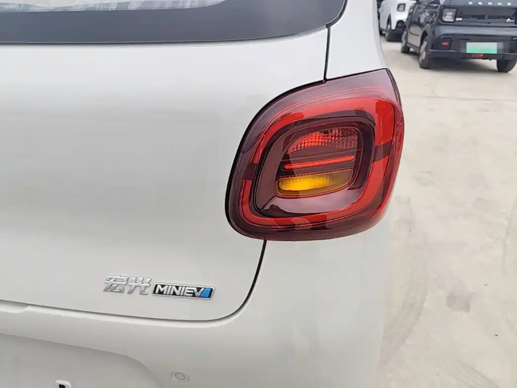 Wuling Mini EV MINIEV 2025
