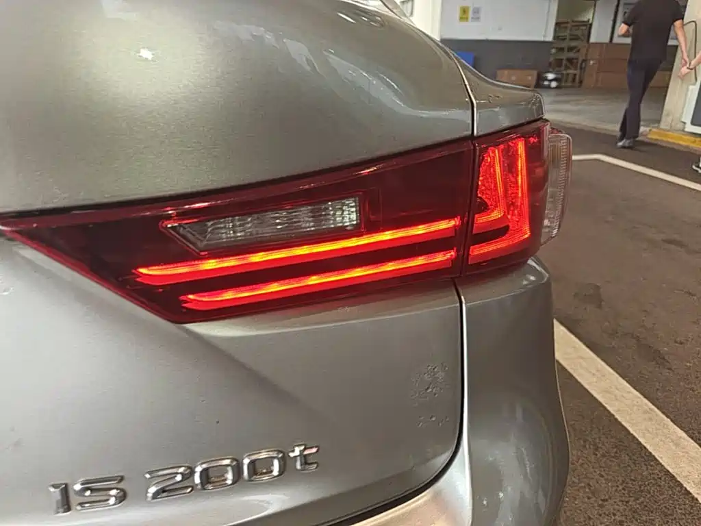 Lexus IS — миниатюра 8