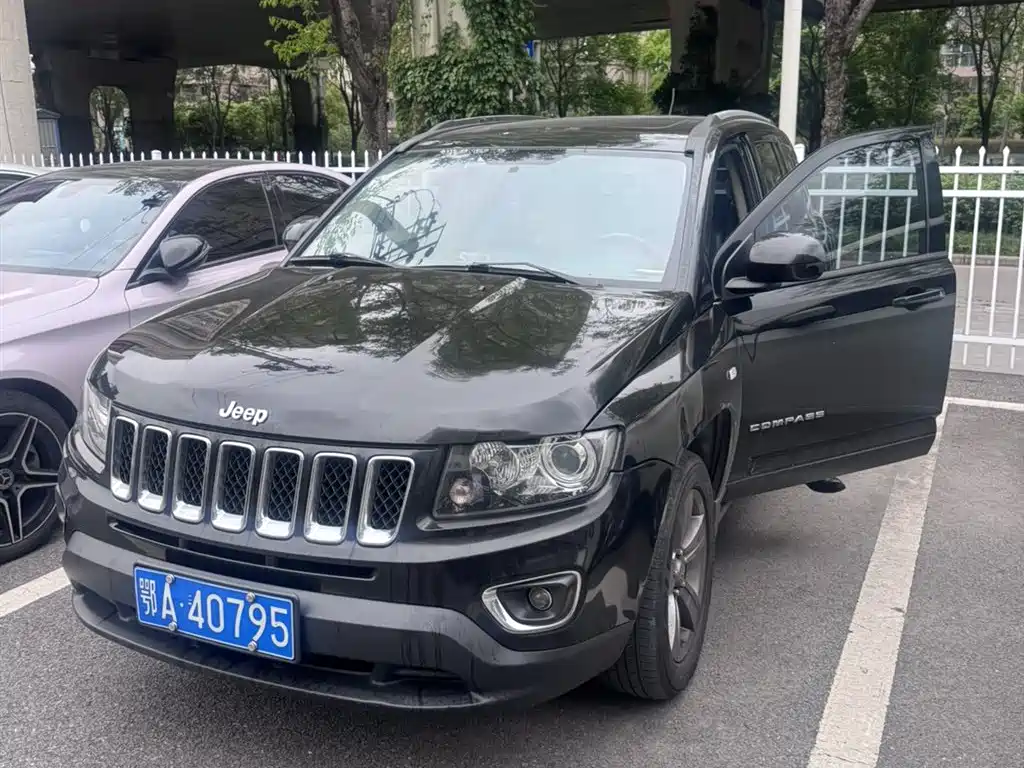 Jeep Compass (Import) 2016