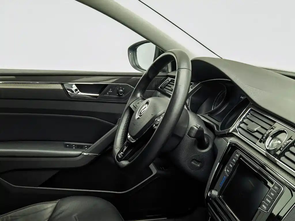 Volkswagen Passat — миниатюра 22