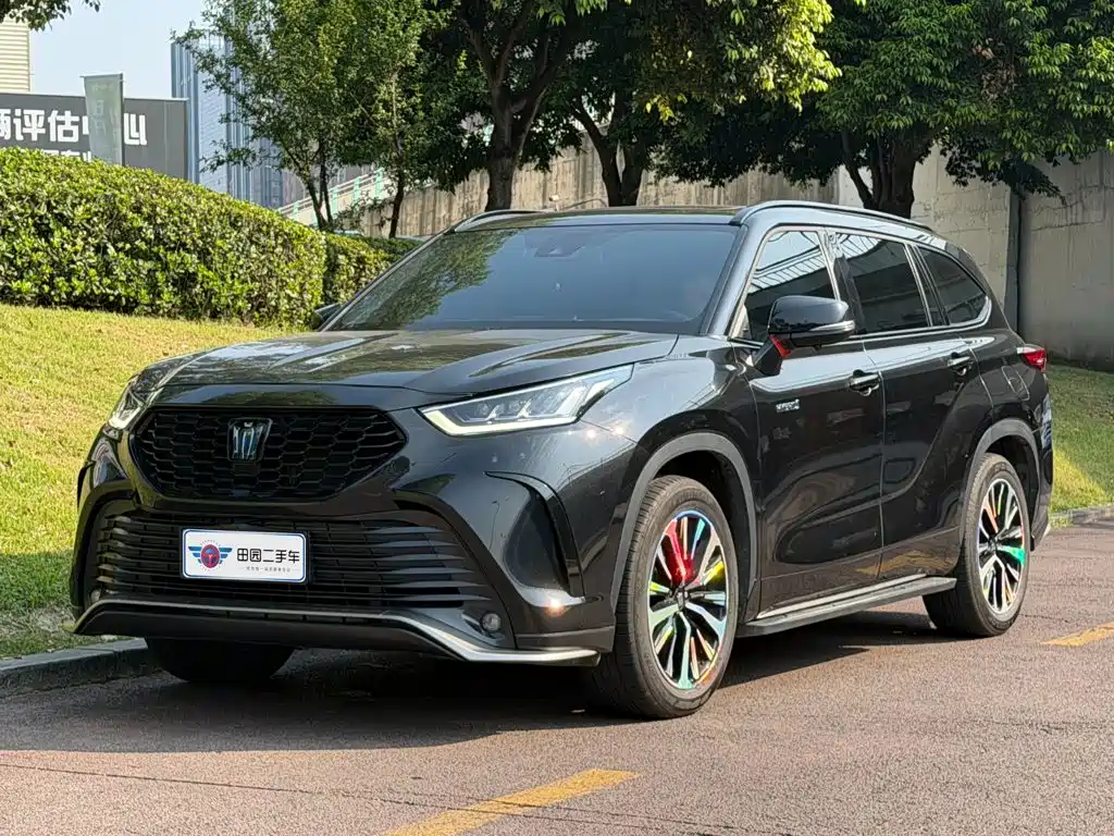 Toyota Crown Kluger