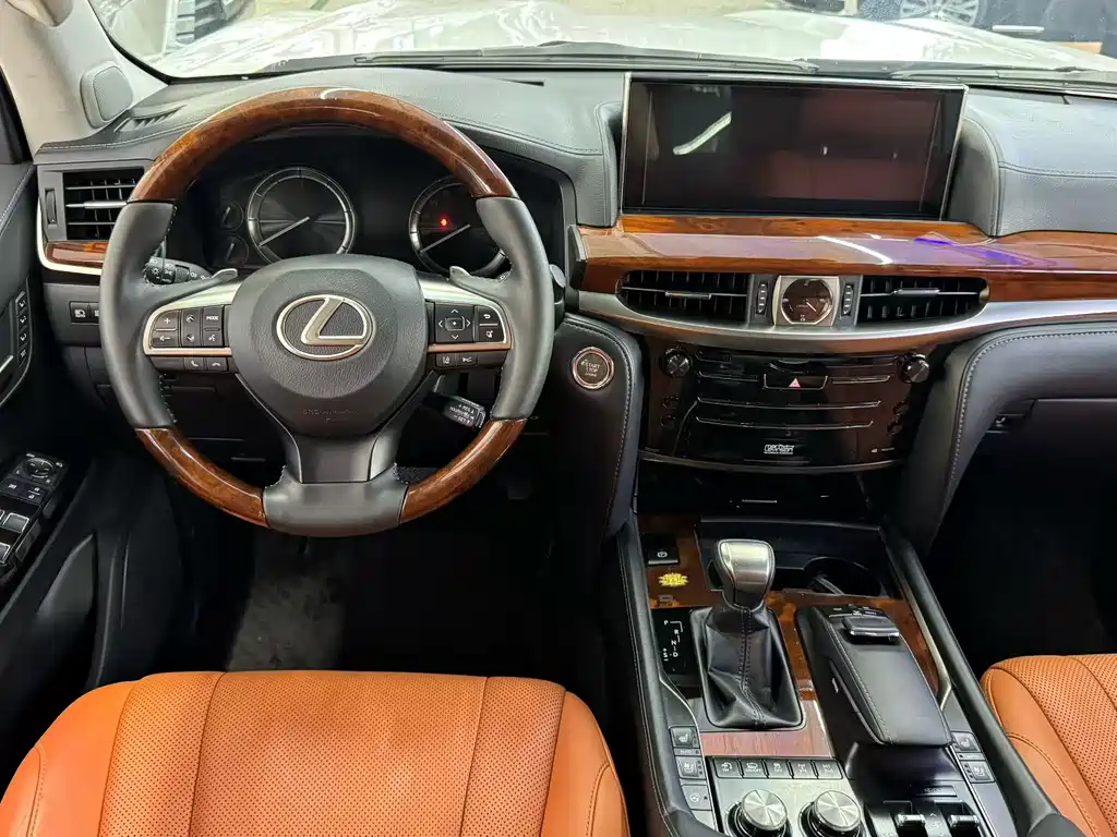 Lexus LX 2016 570 Luxury