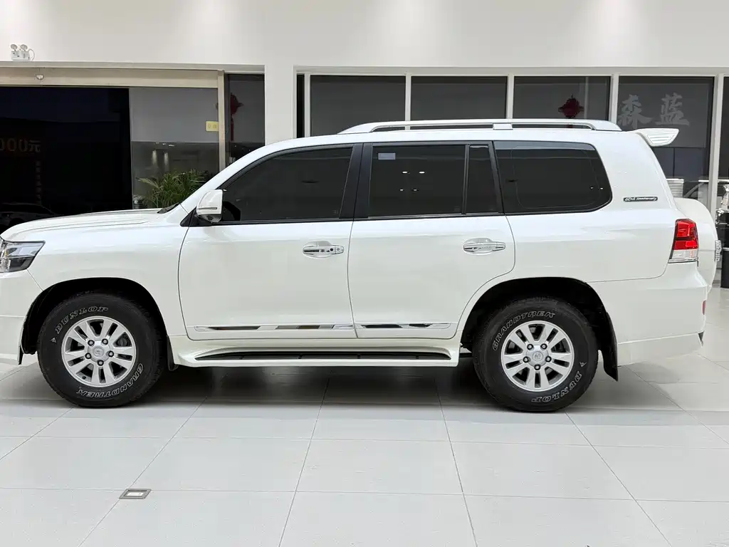 Toyota Land Cruiser — миниатюра 10