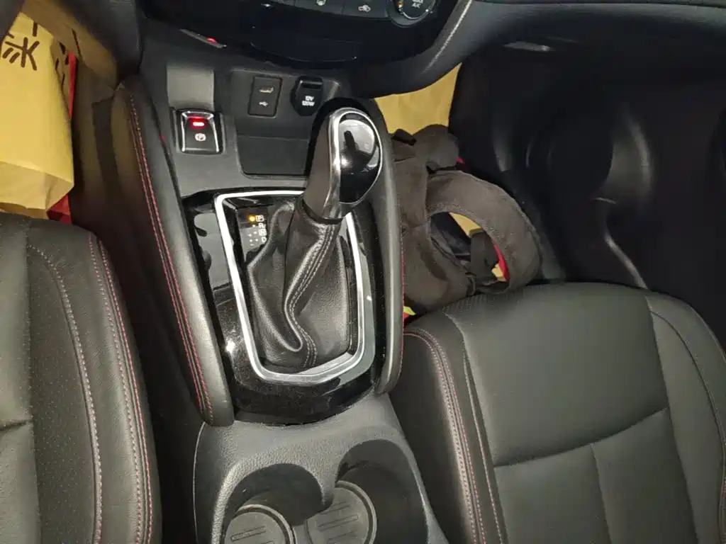 Nissan Qashqai — миниатюра 14