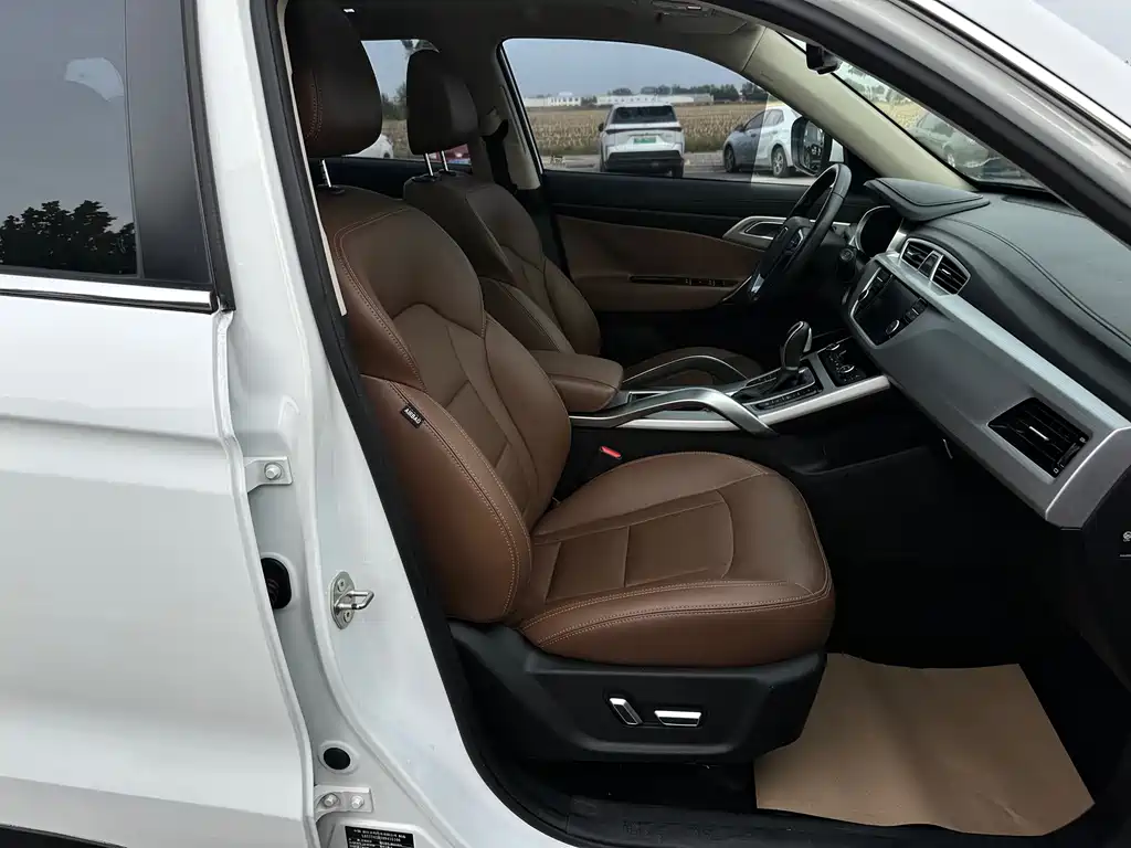 Geely Boyue — миниатюра 15
