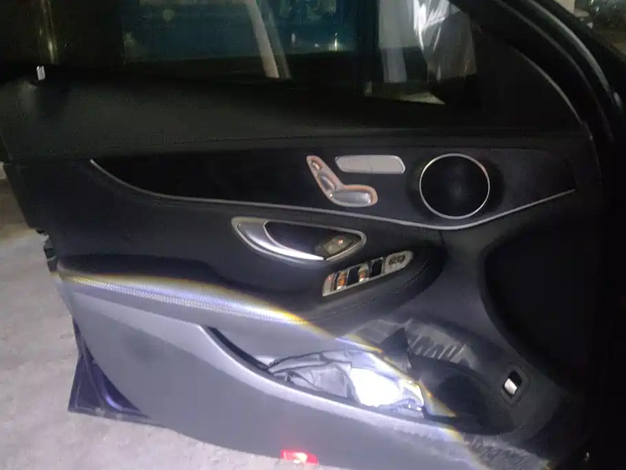 Mercedes-Benz C-Class — миниатюра 7