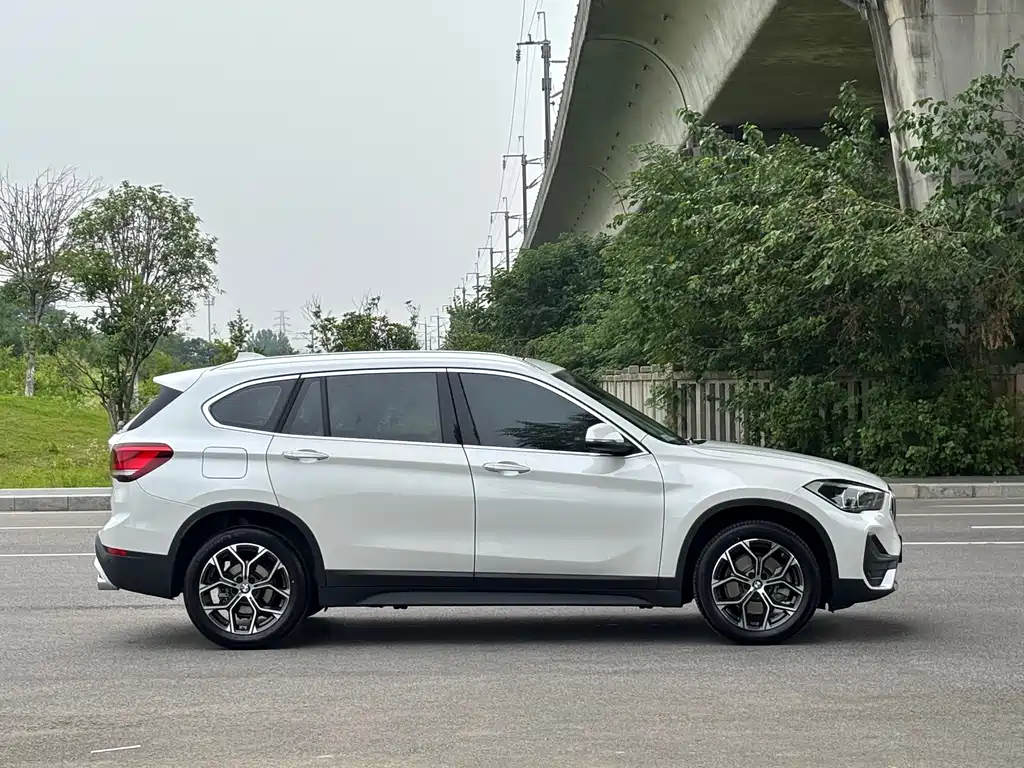 BMW X1 2021 sDrive25Li Lead