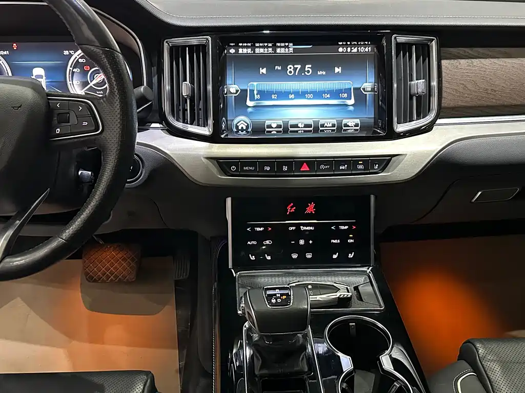 Hongqi HS7 3.0T Auto 4WD Connected Flagship Leader Edition 7-seat, фото 7