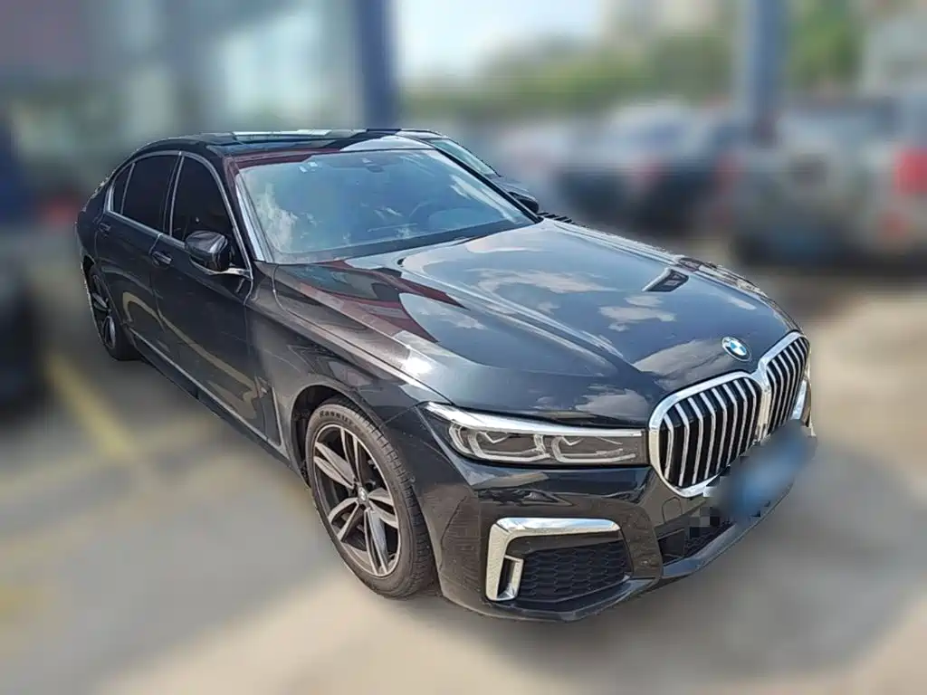 BMW 7 Series — миниатюра 6