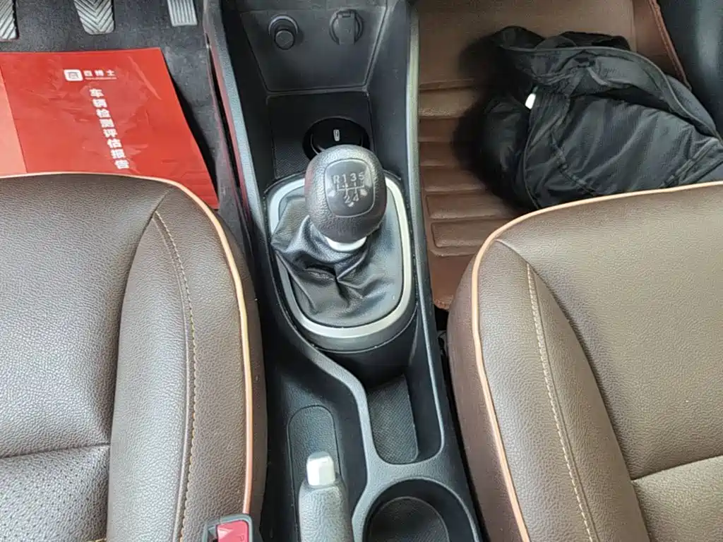 Kia K2 — миниатюра 14