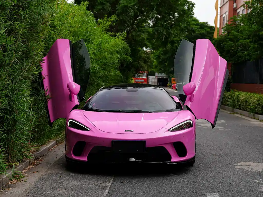 McLaren GT — миниатюра 9