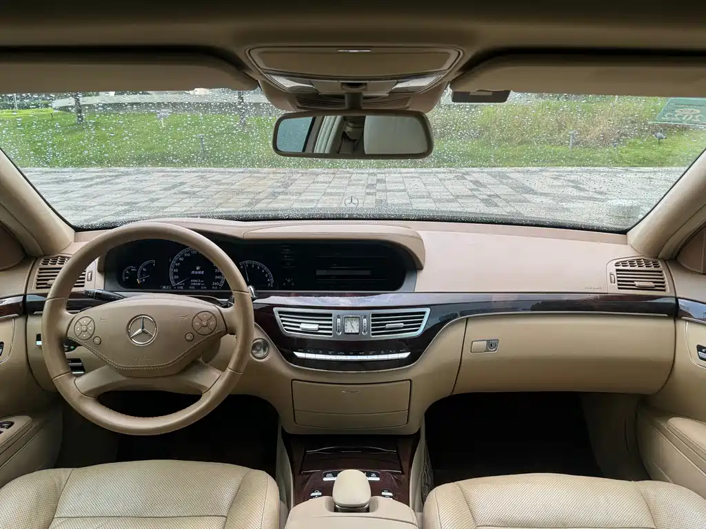 Mercedes-Benz S-Class — миниатюра 11