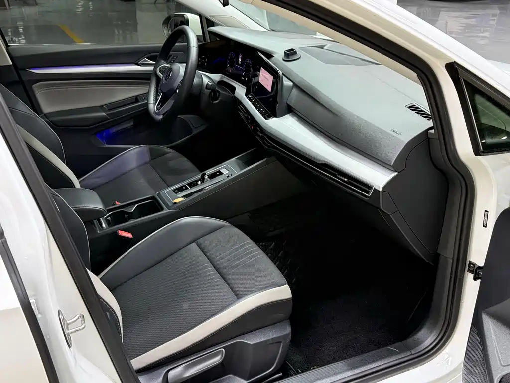 Volkswagen Golf — миниатюра 12