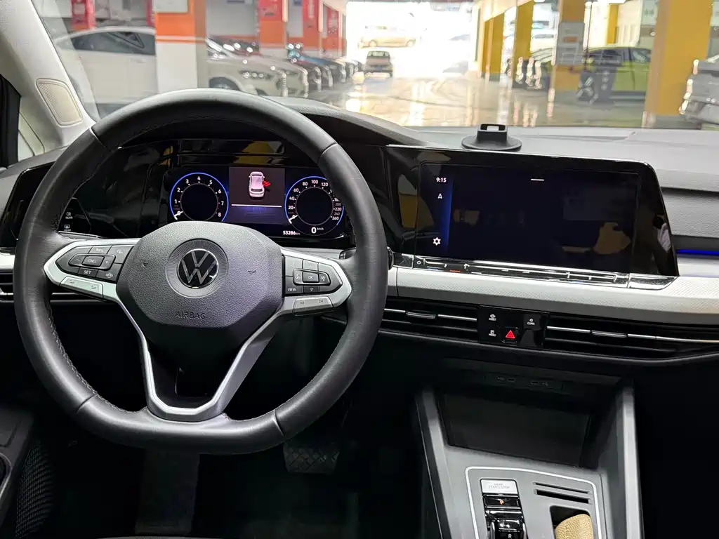 Volkswagen Golf — миниатюра 18