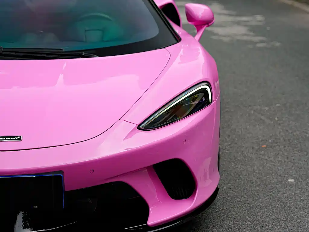 McLaren GT — миниатюра 10