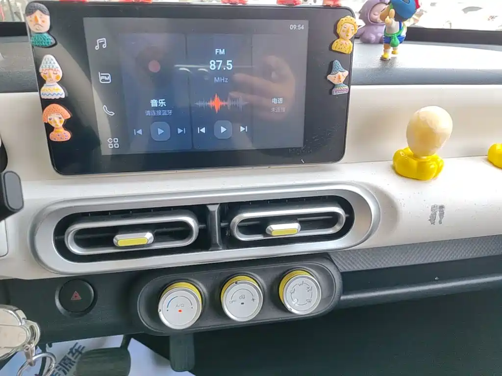 Wuling MINIEV — миниатюра 13
